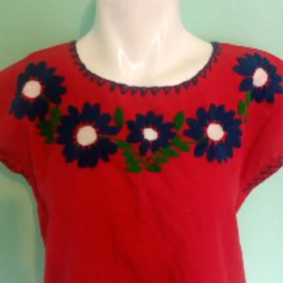 *Embroidery handmade Mexican top size medium ( bag A ) - Picture 3 of 4